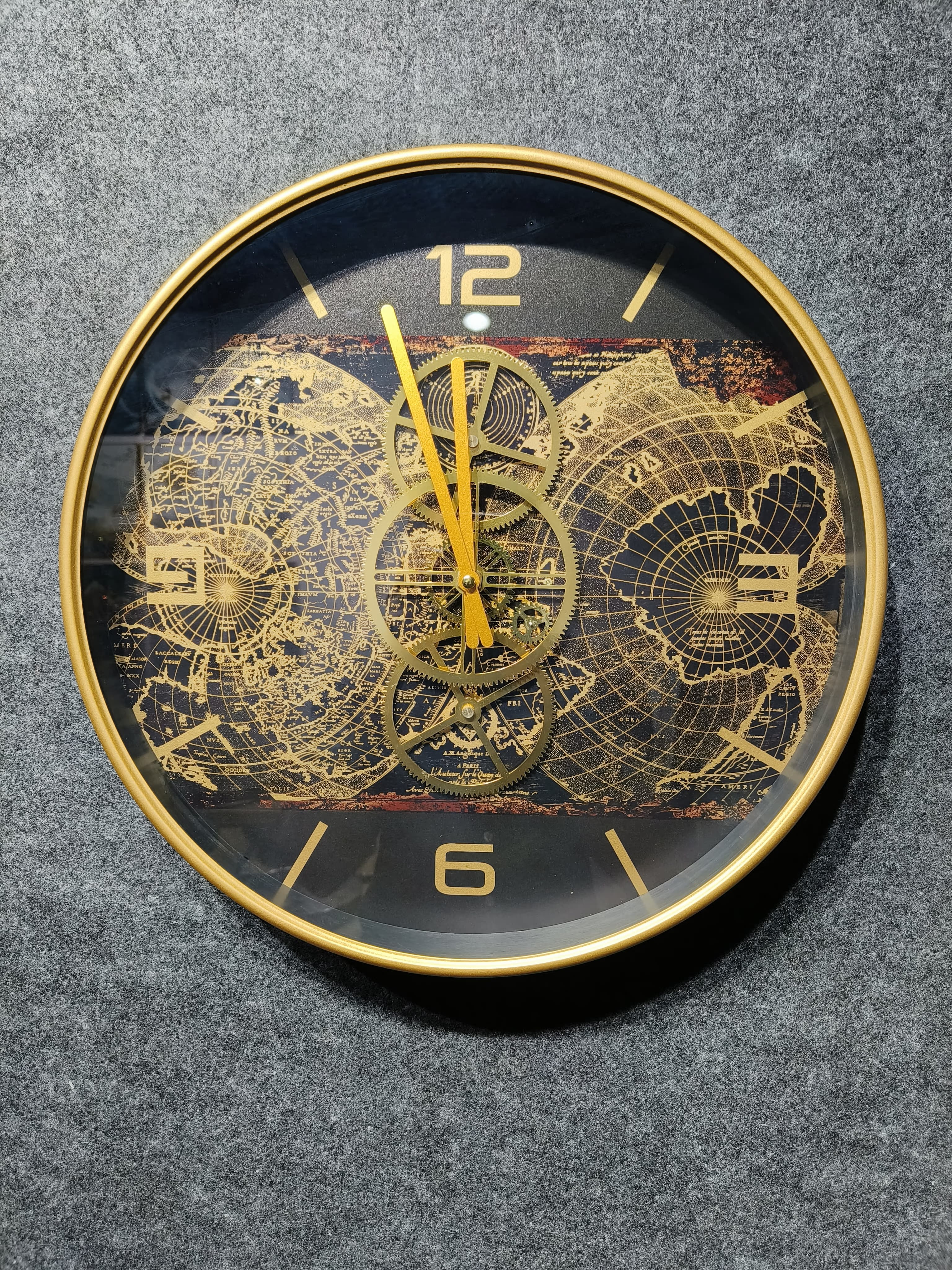 Designer Mettal Wall Clock | with Moving Gear Mechanism (size 46*7*46)