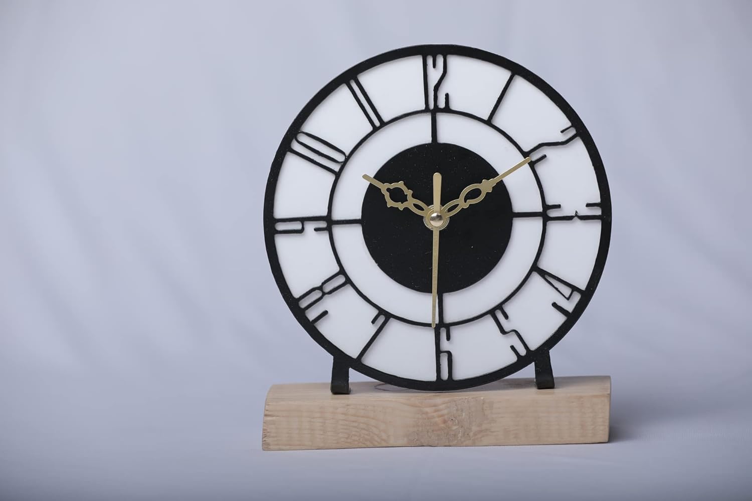 Designer Metal Round Table Clock for Living Room & Home, Used for Study Table/Office Desk/Showpiece/Gift Item (6 inch) - Shreya home decor
