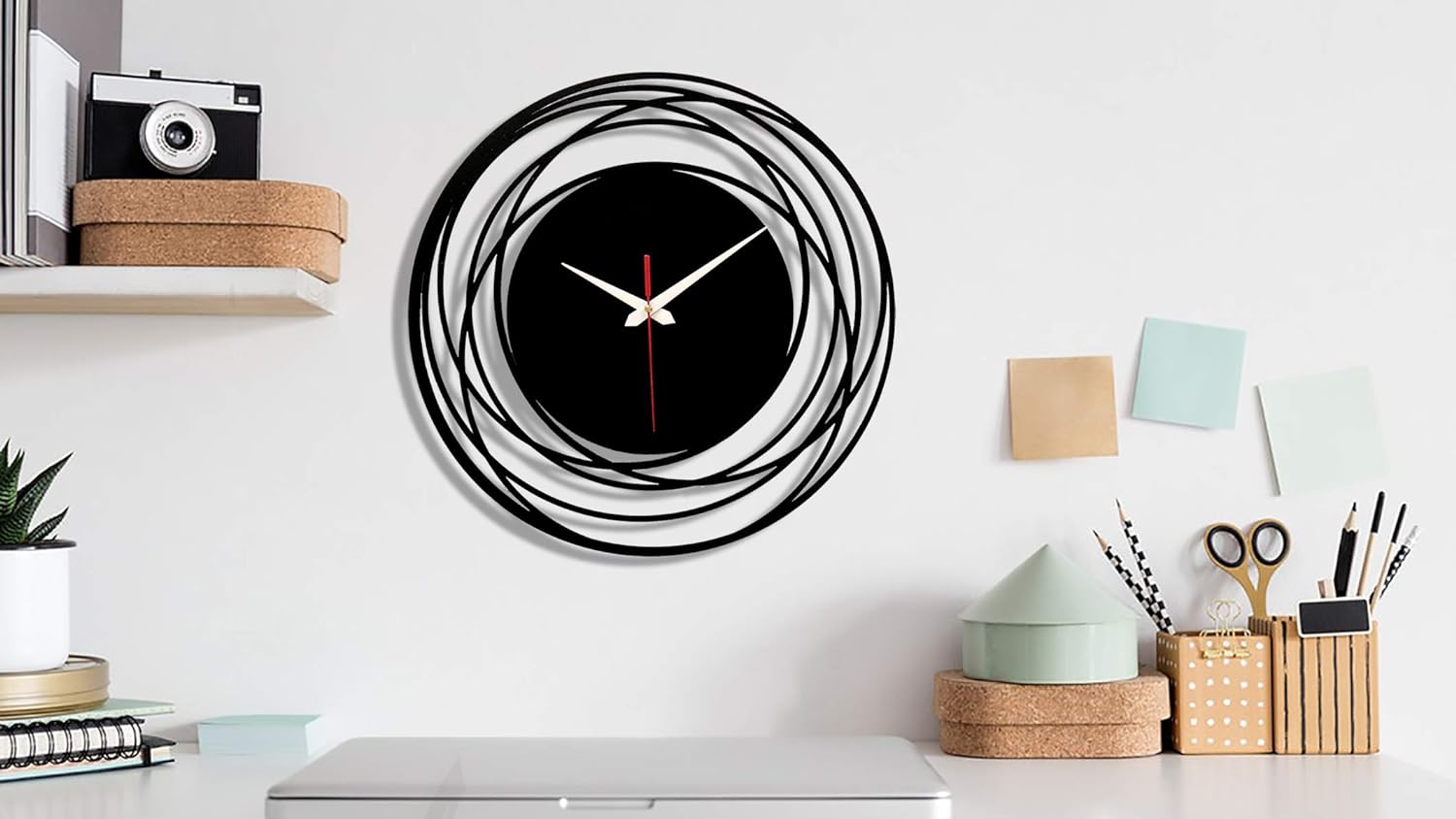 Unique Designer Metal Round Wall Clock for Living Room & Home - Shreya home decor
